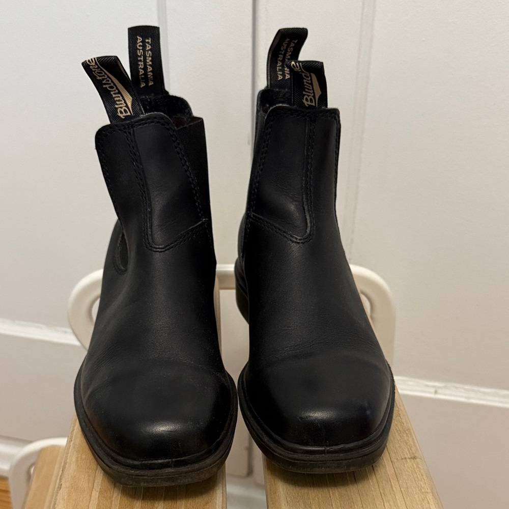 Blundstone Classic Black Chelsea Boots